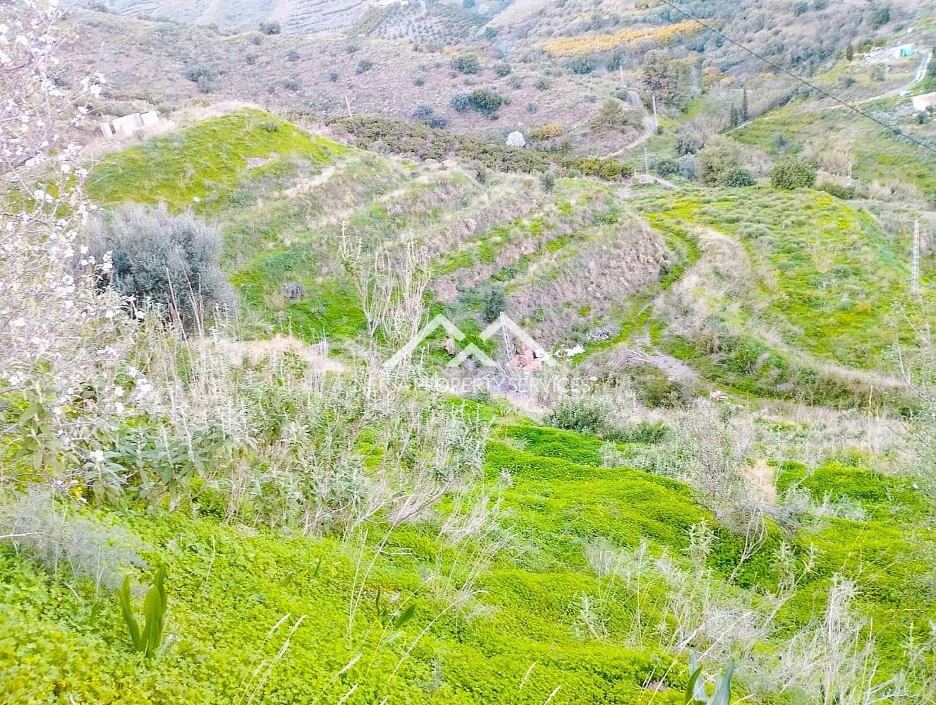 Grunde uden byggetilladelser til salg i Torrox - € 180.000 (Ref: 8826415)