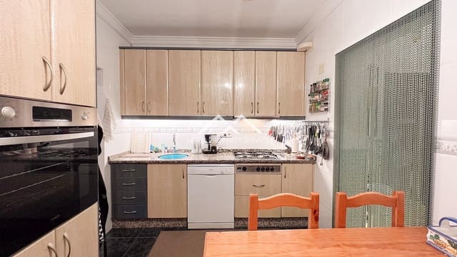 6 soveværelse Byhus til salg i Torrox Pueblo, Torrox - € 299.000 (Ref: 8880478)