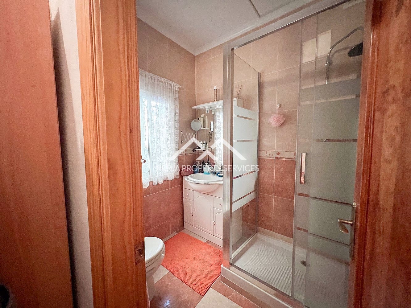 6 soveværelse Byhus til salg i Torrox - € 299.000 (Ref: 8880478)