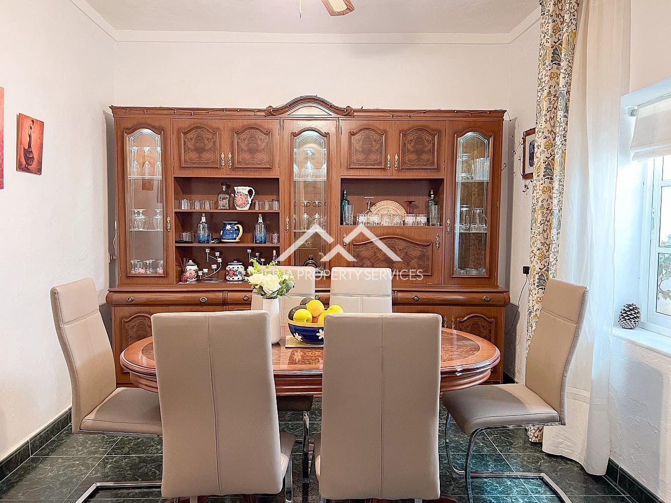 6 soveværelse Byhus til salg i Torrox - € 299.000 (Ref: 8880478)