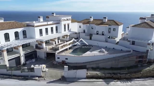 2 soveværelse Byhus til salg i El Peñoncillo, Torrox med swimmingpool - € 396.000 (Ref: 8884736)