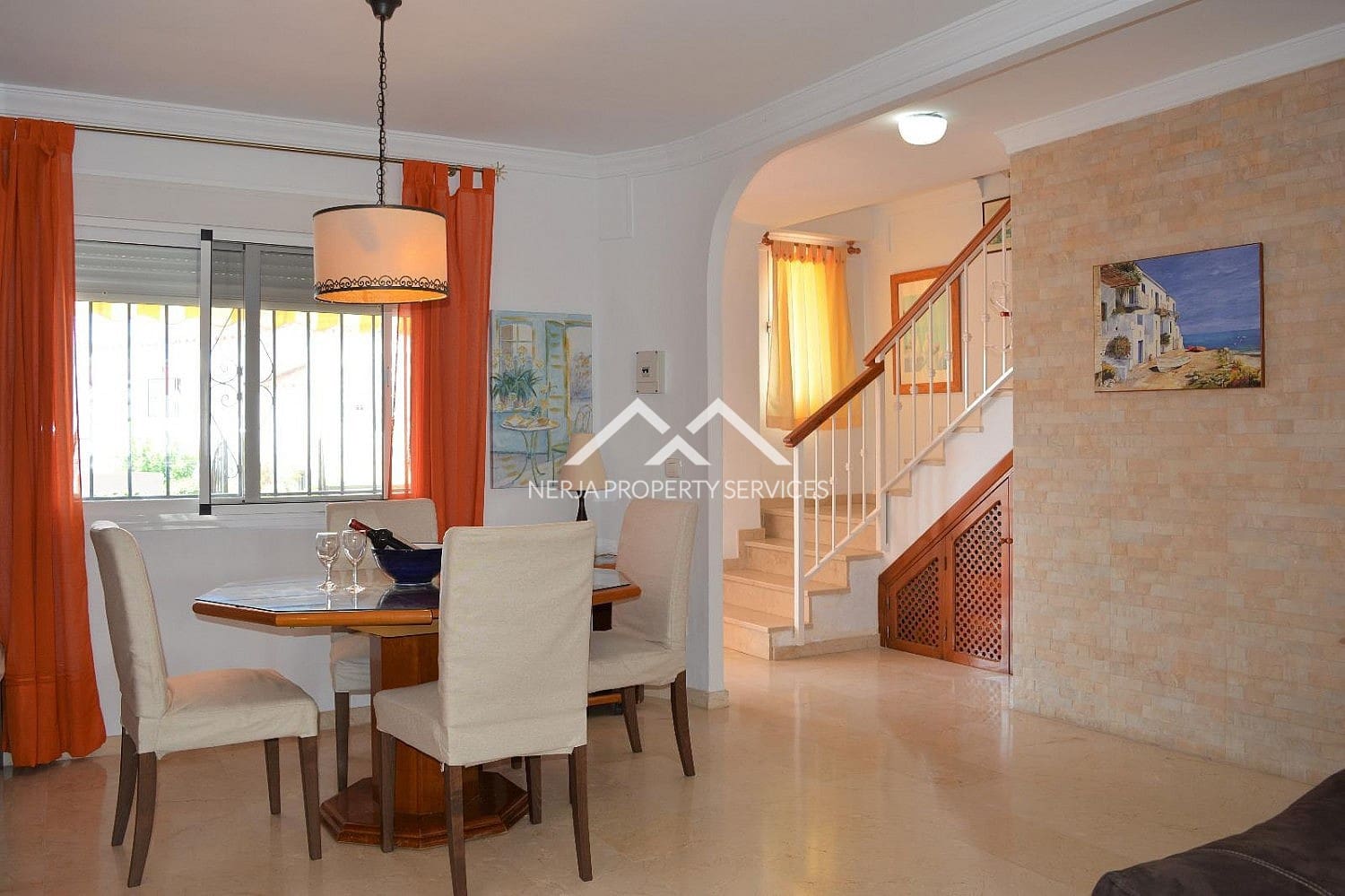 3 bedroom Townhouse for rent in Nerja with pool garage - € 1,100 (Ref: 8901286)