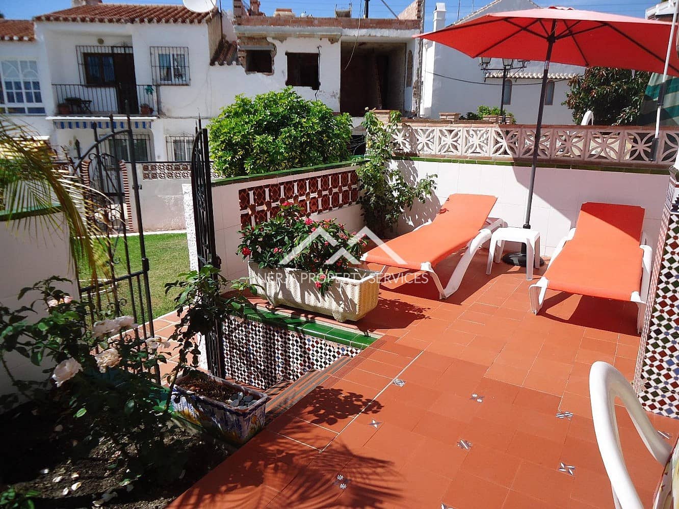 3 bedroom Townhouse for rent in Nerja with pool garage - € 1,100 (Ref: 8901286)