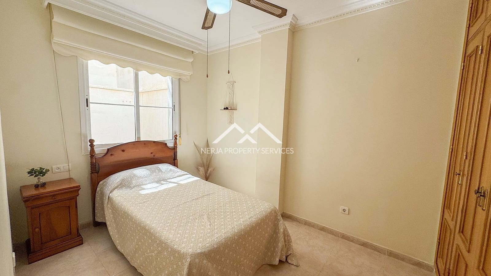 3 soveværelse Lejlighed til salg i Nerja - € 380.000 (Ref: 8917337)