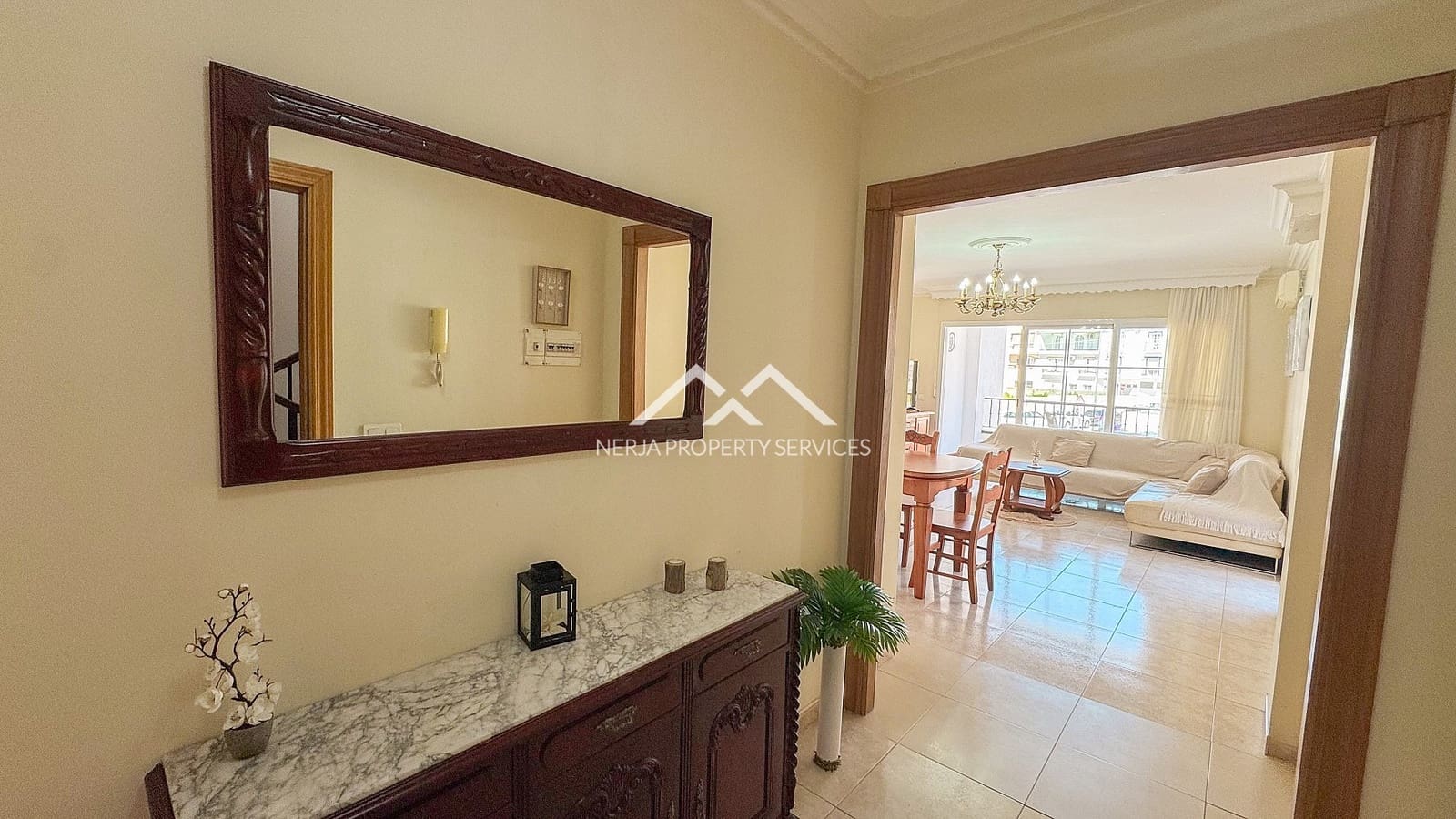 3 soveværelse Lejlighed til salg i Nerja - € 380.000 (Ref: 8917337)