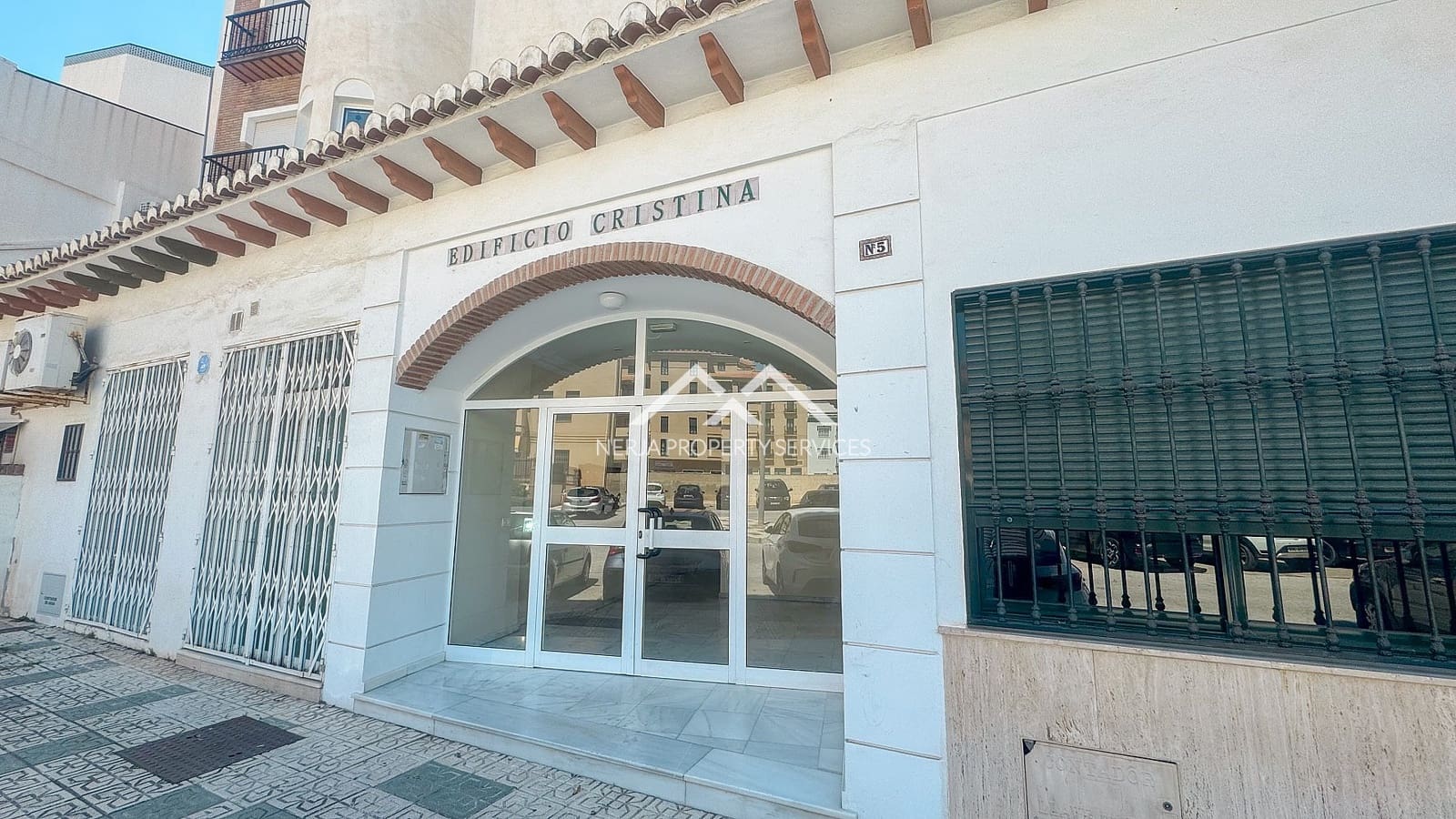 3 soveværelse Lejlighed til salg i Nerja - € 380.000 (Ref: 8917337)