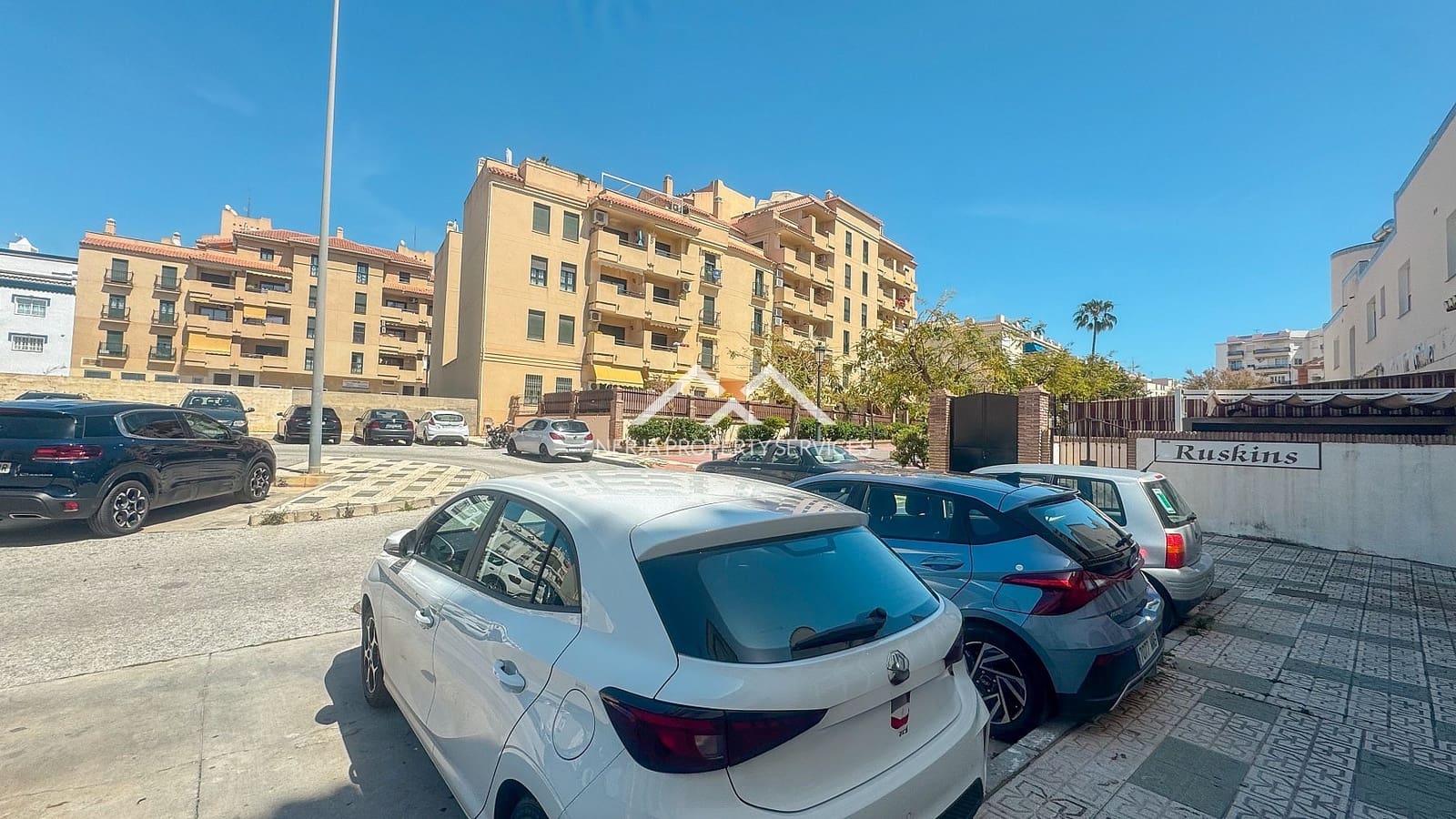 3 soveværelse Lejlighed til salg i Nerja - € 380.000 (Ref: 8917337)