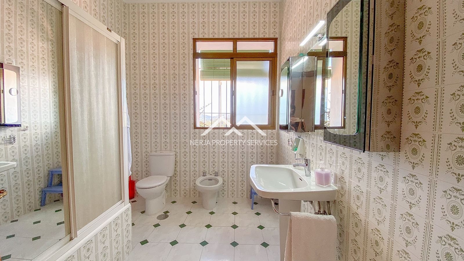 4 sypialnia Dom na sprzedaż w Frigiliana - 799 999 € (Ref: 8923157)