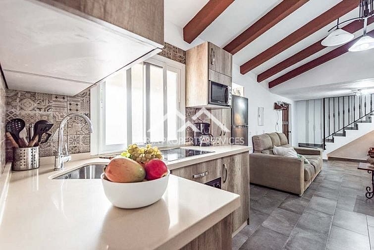 3 slaapkamer Villa te huur in Maro met zwembad - € 1.625 (Ref: 8932976)