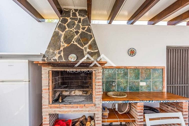 3 slaapkamer Villa te huur in Maro met zwembad - € 1.625 (Ref: 8932976)