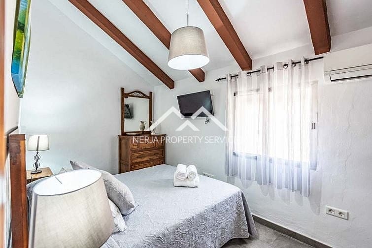 3 slaapkamer Villa te huur in Maro met zwembad - € 1.625 (Ref: 8932976)