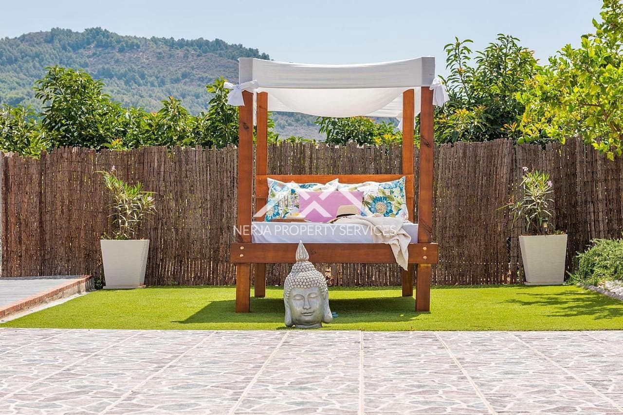 3 slaapkamer Villa te huur in Maro met zwembad - € 1.625 (Ref: 8932976)