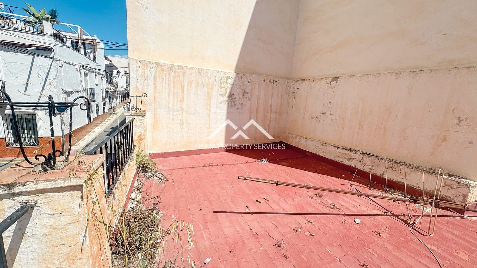 Byhus til salg i Nerja - € 350.000 (Ref: 8947246)