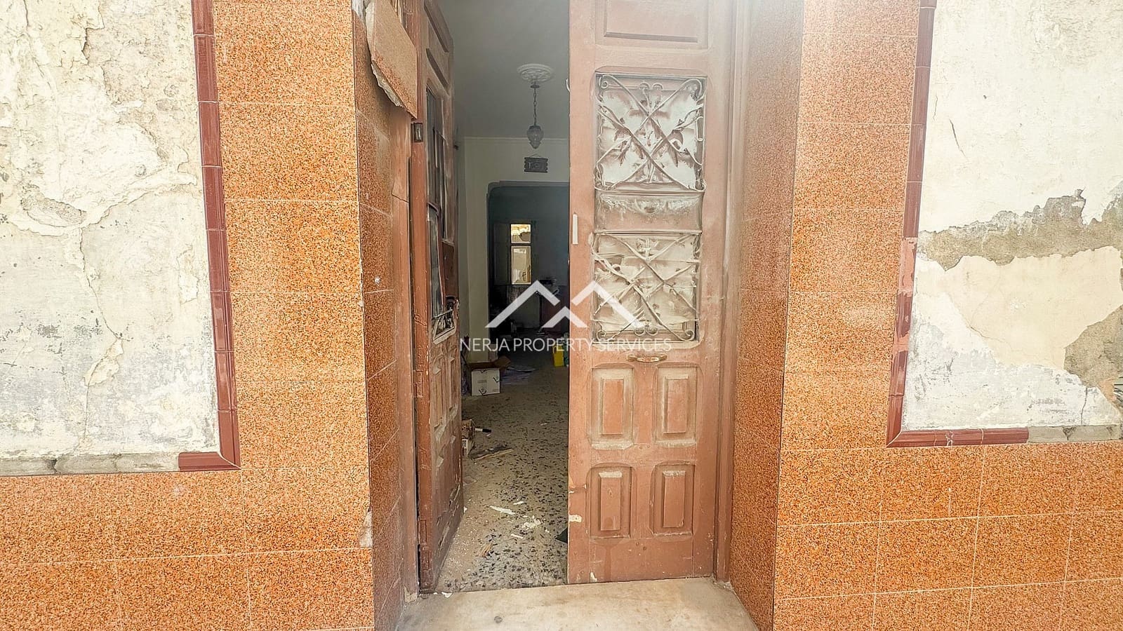 Byhus til salg i Nerja - € 350.000 (Ref: 8947246)