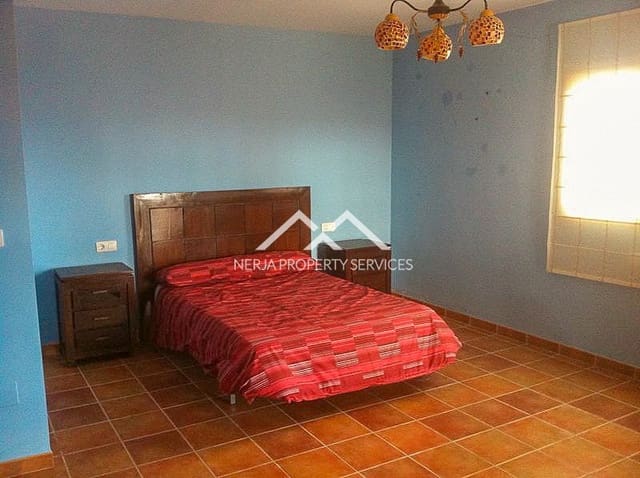 3 soverom Villa til leie i Triana, Vélez-Málaga med svømmebasseng - € 2 600 (Ref: 8960386)