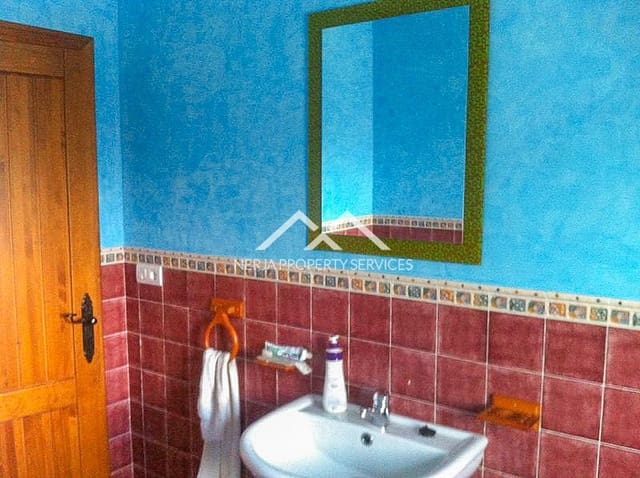 3 soverom Villa til leie i Triana, Vélez-Málaga med svømmebasseng - € 2 600 (Ref: 8960386)