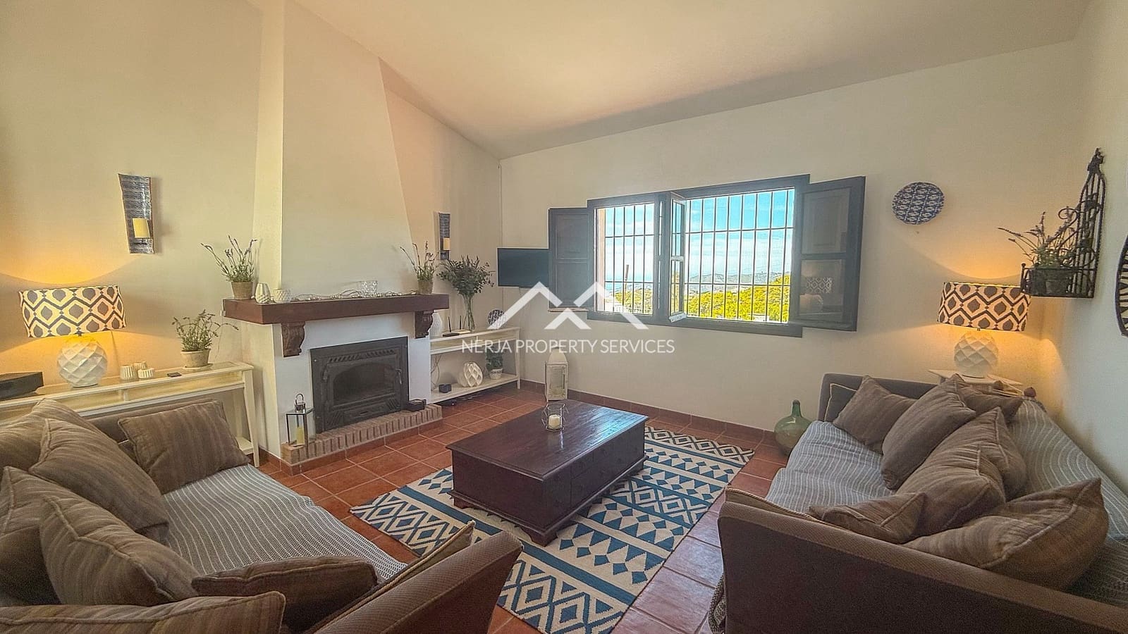 2 chambre Villa/Maison à vendre à Frigiliana avec piscine garage - 549 000 € (Ref: 8971191)