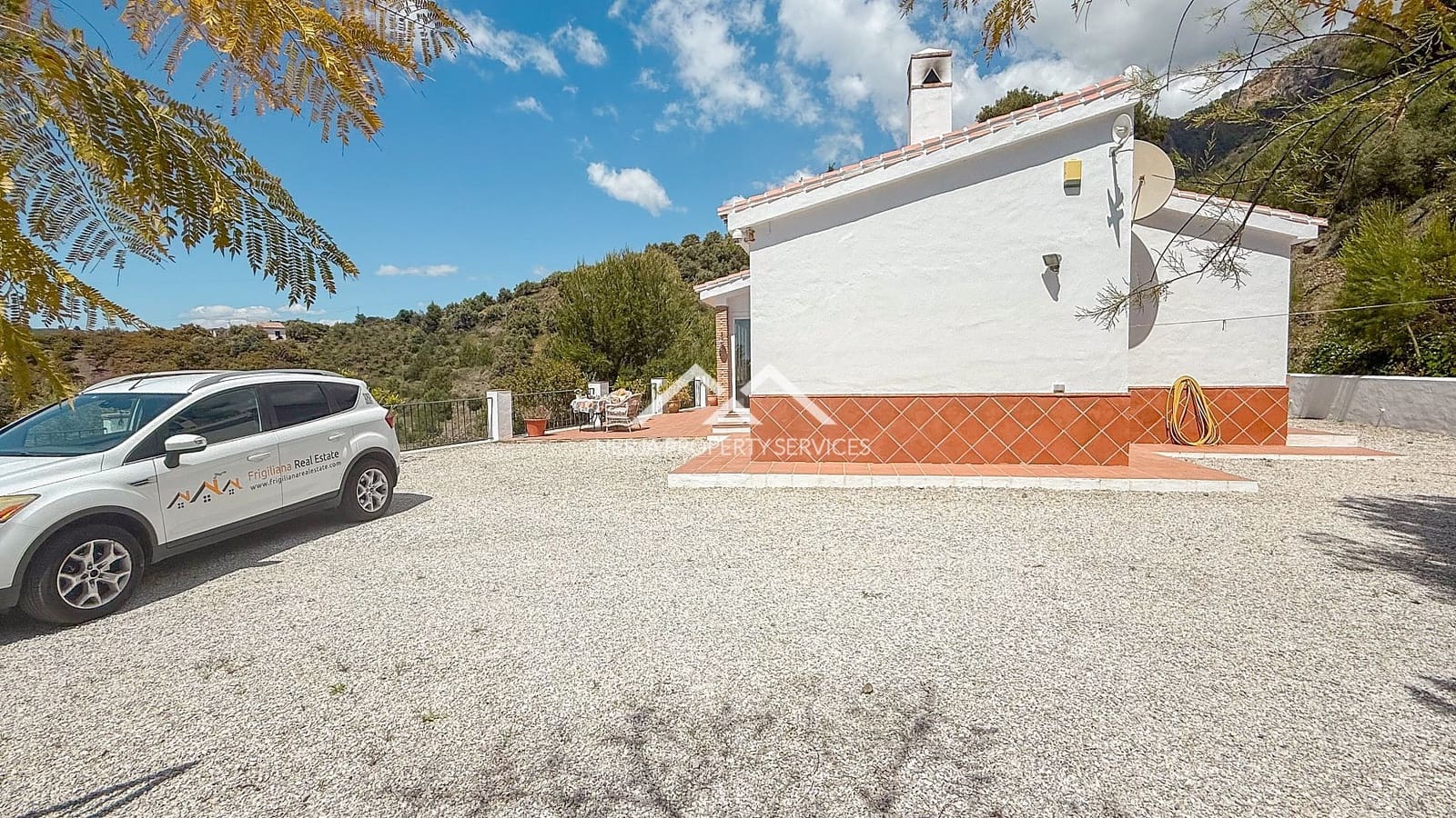 2 chambre Villa/Maison à vendre à Frigiliana avec piscine garage - 549 000 € (Ref: 8971191)