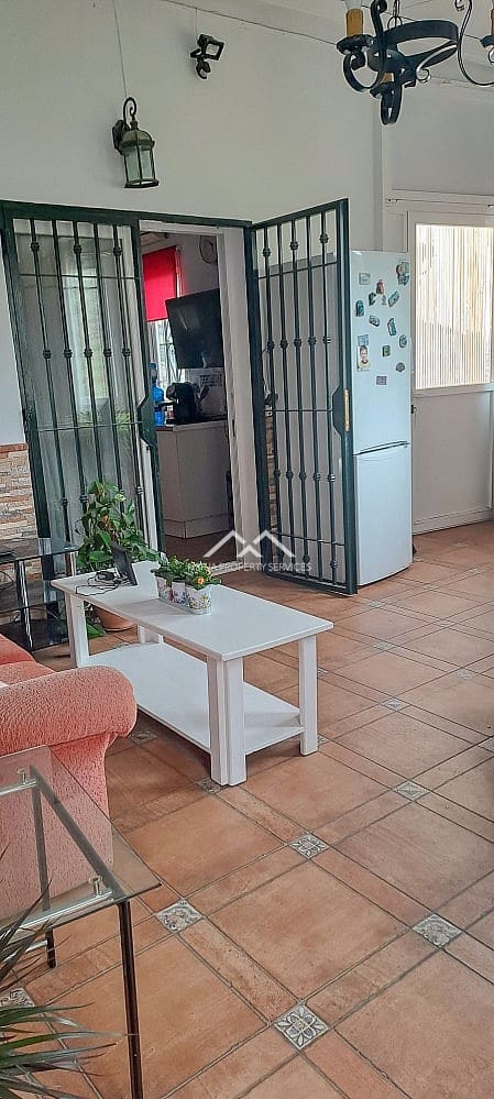 3 soveværelse Villa til leje i Torrox med swimmingpool garage - € 1.100 (Ref: 8971192)