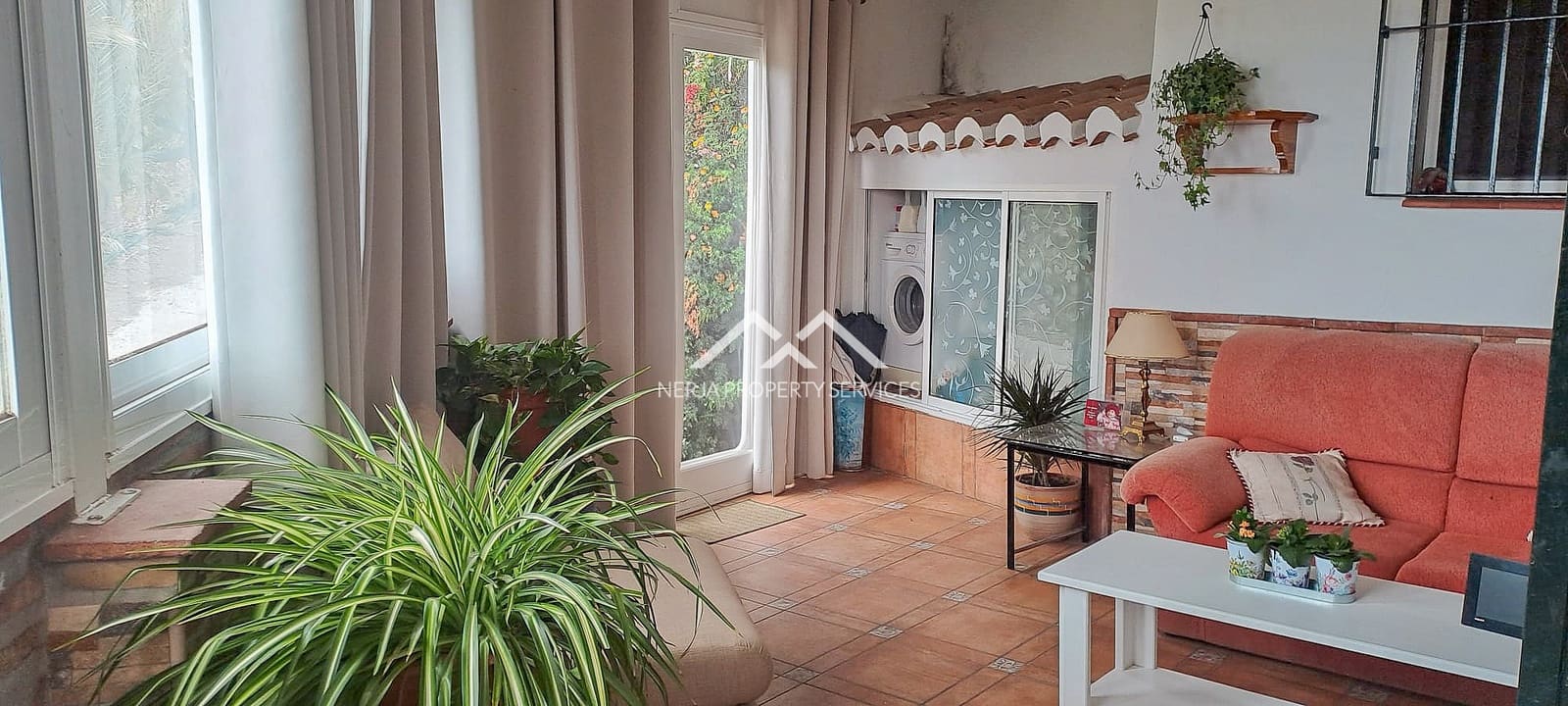 3 soveværelse Villa til leje i Torrox med swimmingpool garage - € 1.100 (Ref: 8971192)