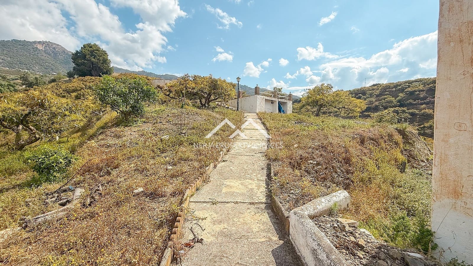 3 soveværelse Finca/Landehus til salg i Frigiliana med swimmingpool - € 379.000 (Ref: 8989849)