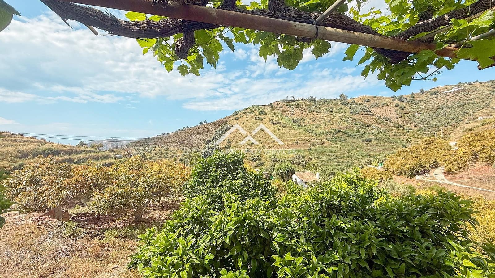 3 soveværelse Finca/Landehus til salg i Frigiliana med swimmingpool - € 379.000 (Ref: 8989849)