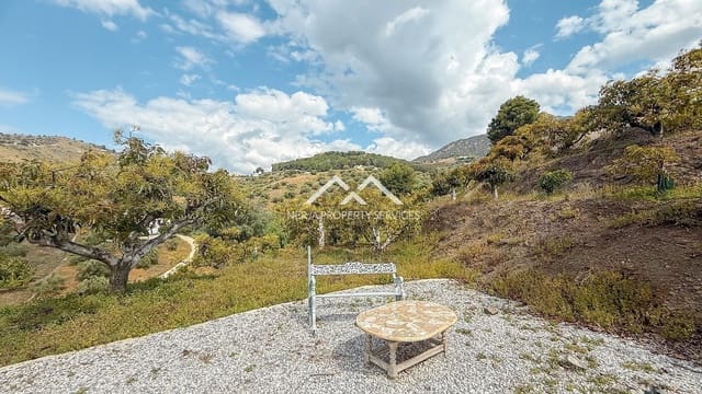 3 slaapkamer Finca/Landhuis te koop in Frigiliana met zwembad - € 349.000 (Ref: 8989850)