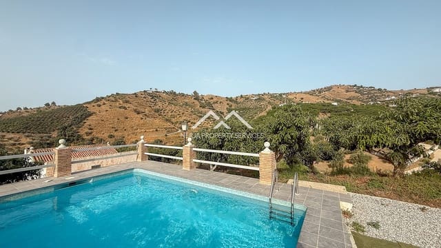 3 slaapkamer Finca/Landhuis te koop in Frigiliana met zwembad - € 349.000 (Ref: 8989850)