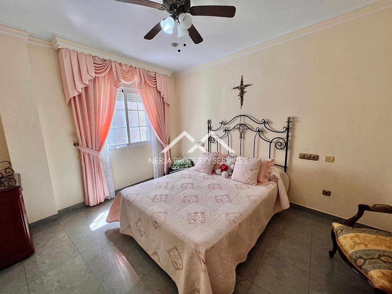 5 slaapkamer Appartement te koop in Torrox - € 245.000 (Ref: 9001948)