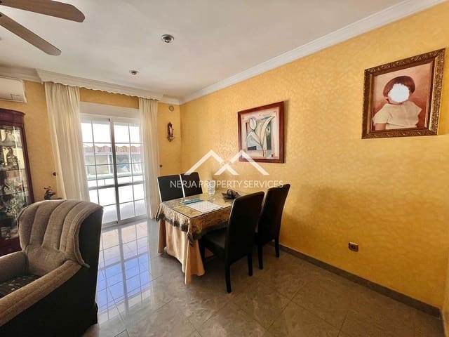 5 soveværelse Lejlighed til salg i Torrox Pueblo, Torrox - € 245.000 (Ref: 9001948)