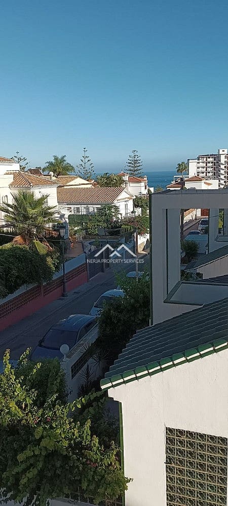 3 soveværelse Lejlighed til salg i Nerja - € 260.000 (Ref: 9027197)