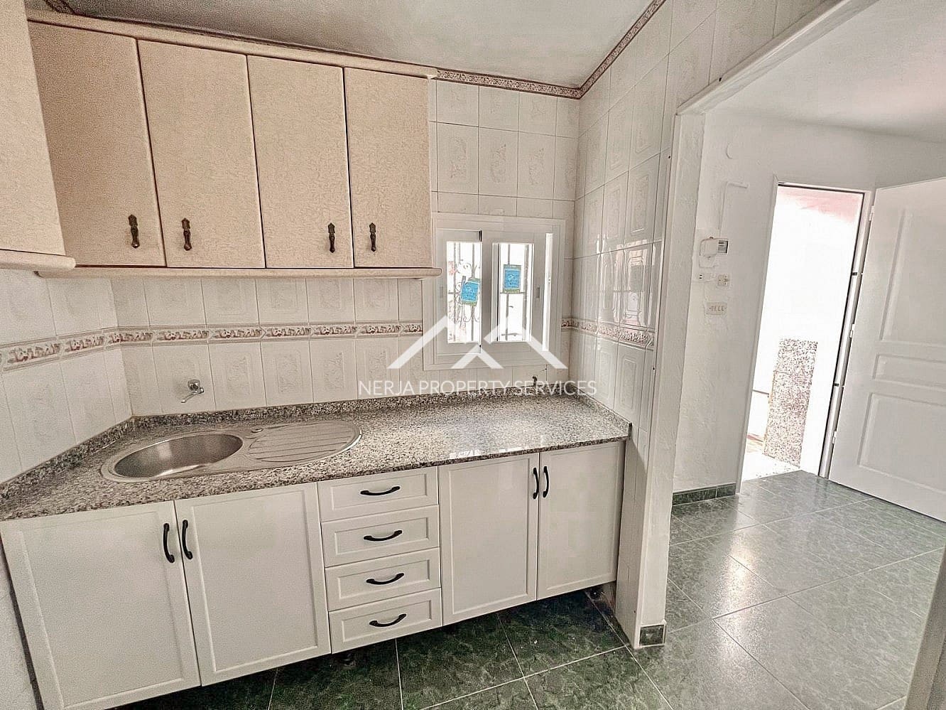 2 soveværelse Byhus til salg i Torrox - € 125.000 (Ref: 9027198)