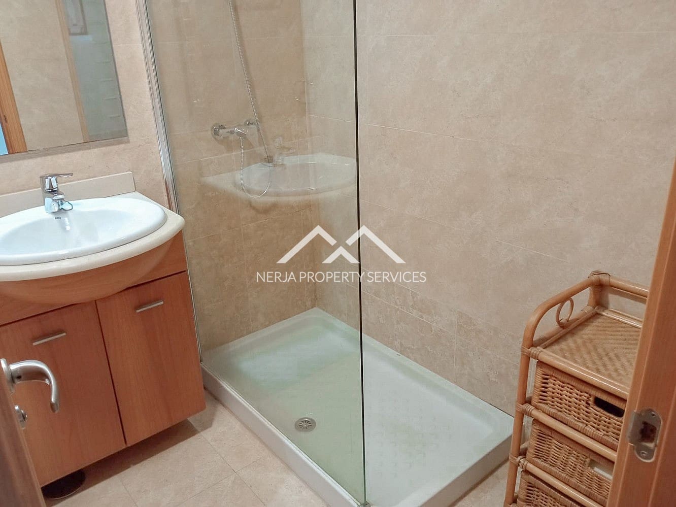 2 makuuhuone Huoneisto vuokrattavana paikassa Nerja - 1 200 € (Ref: 9033343)