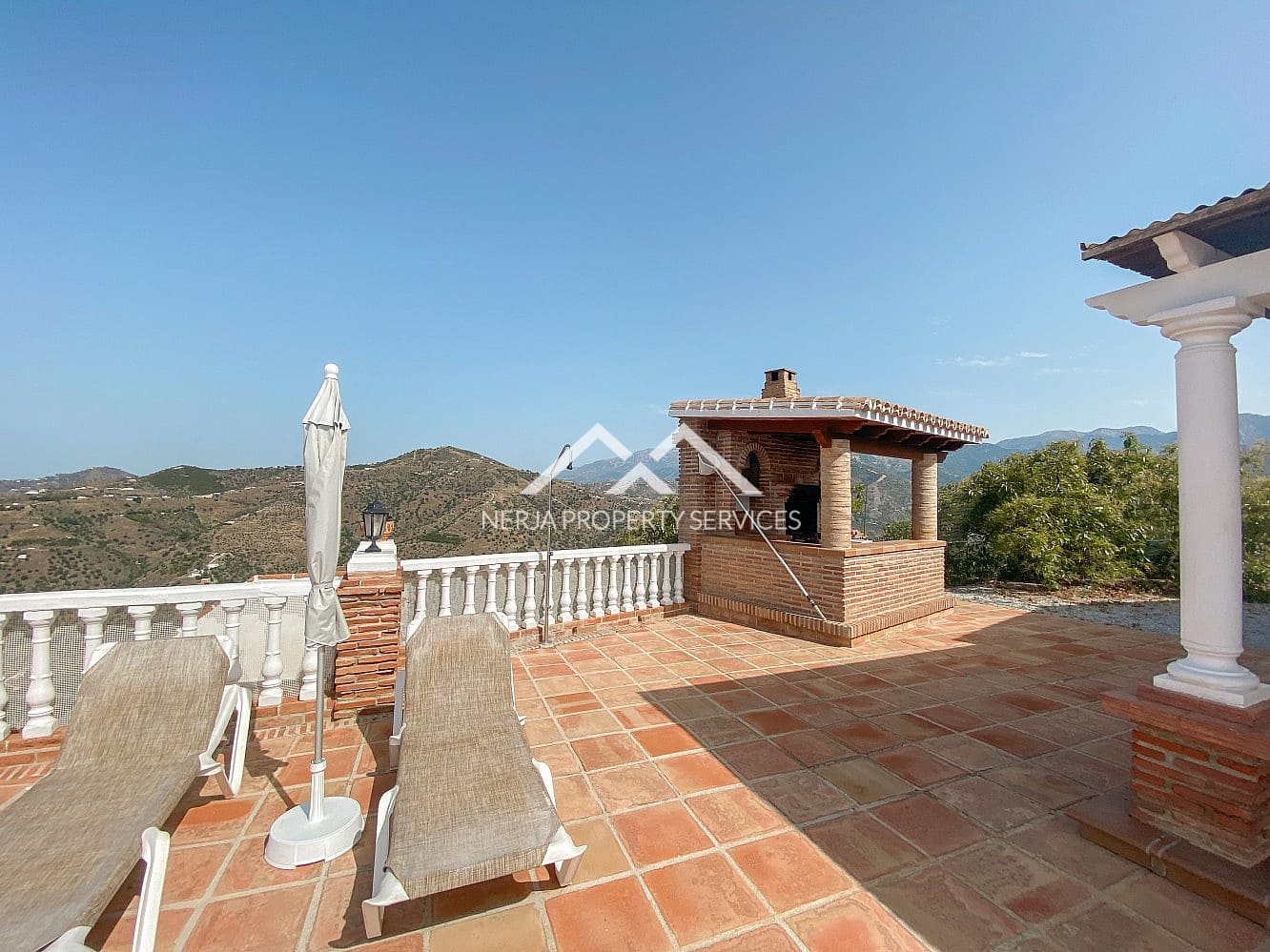 3 bedroom Villa for rent in Torrox with pool garage - € 1,700 (Ref: 9046329)