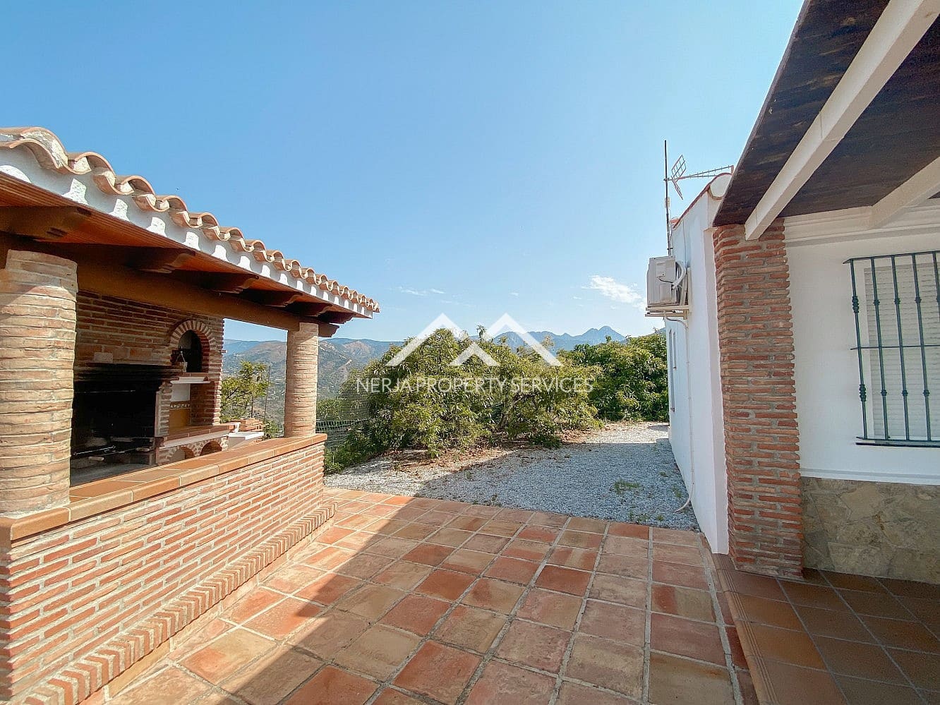 3 bedroom Villa for rent in Torrox with pool garage - € 1,700 (Ref: 9046329)