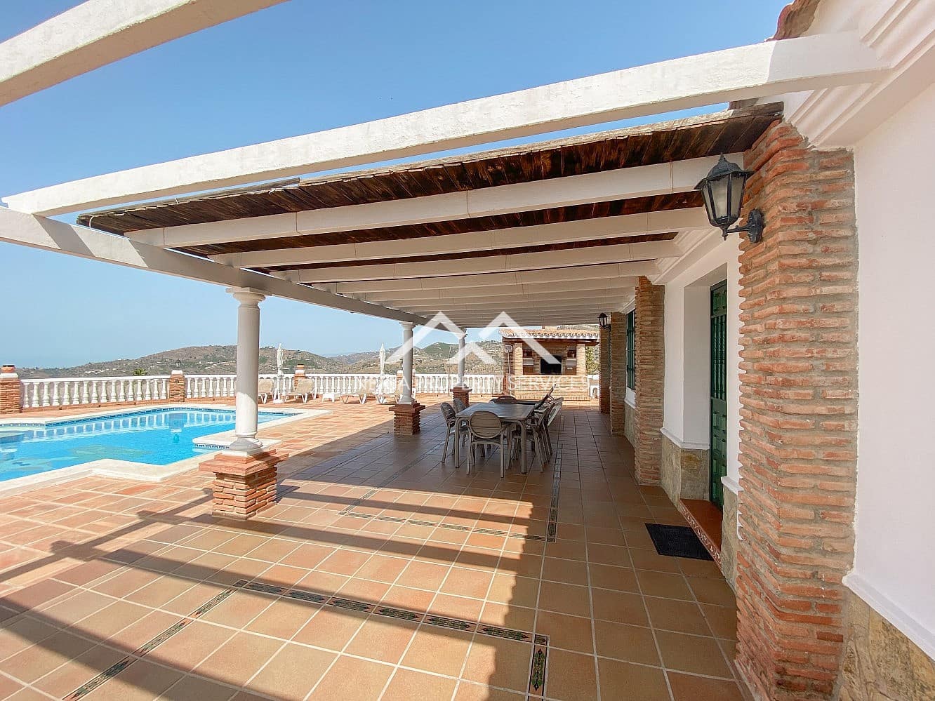3 bedroom Villa for rent in Torrox with pool garage - € 1,700 (Ref: 9046329)