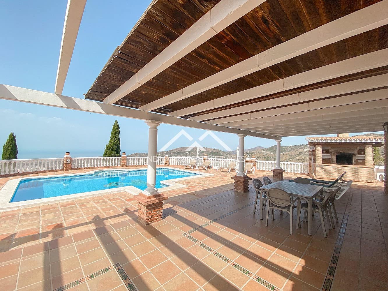 3 bedroom Villa for rent in Torrox with pool garage - € 1,700 (Ref: 9046329)