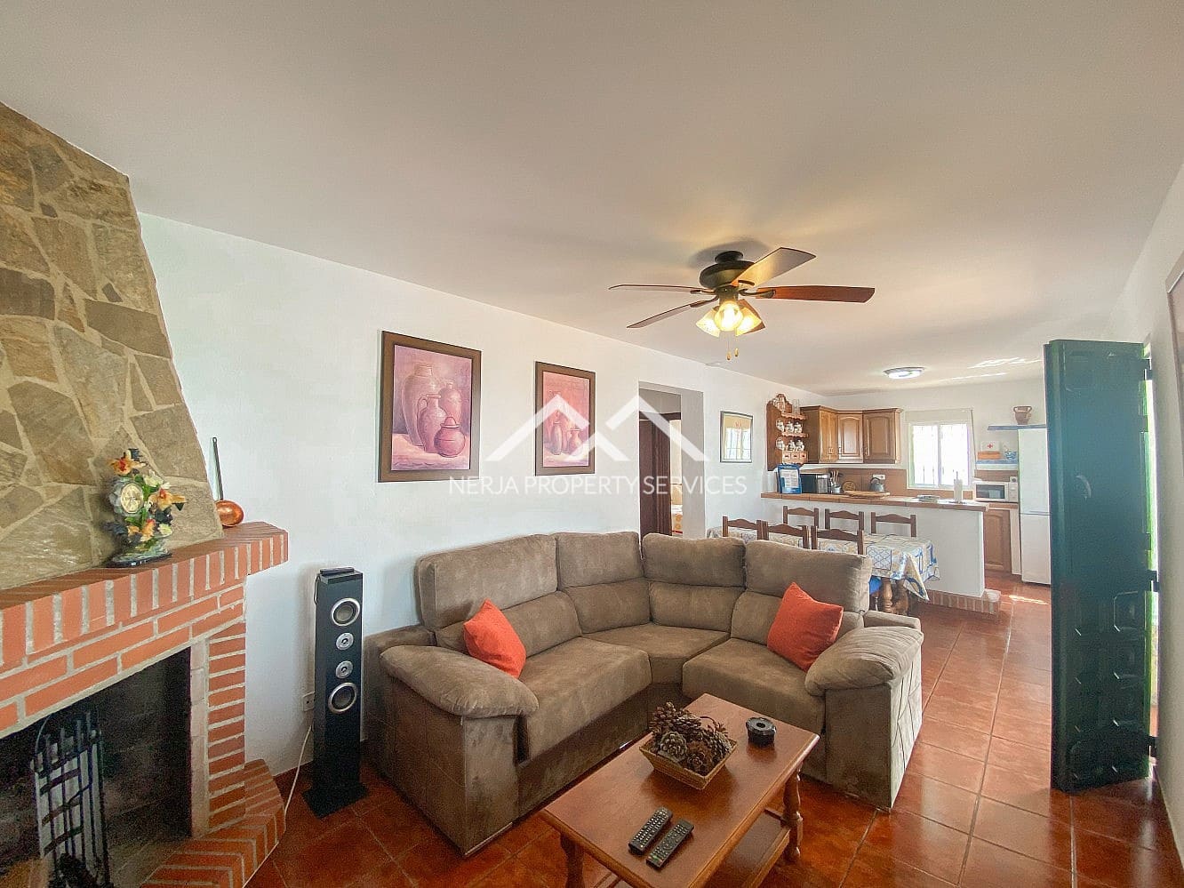 3 bedroom Villa for rent in Torrox with pool garage - € 1,700 (Ref: 9046329)