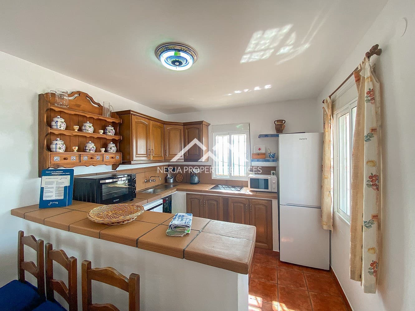 3 bedroom Villa for rent in Torrox with pool garage - € 1,700 (Ref: 9046329)