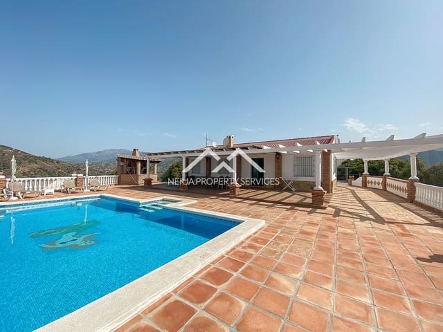 3 bedroom Villa for rent in Torrox Pueblo, Torrox with pool garage - € 1,700 (Ref: 9046329)