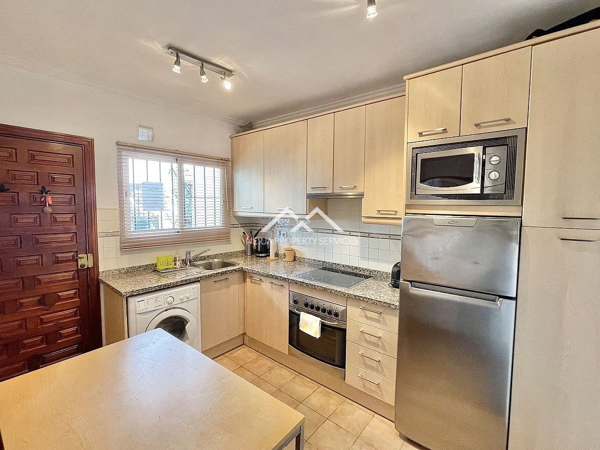 2 sypialnia Dom na sprzedaż w Nerja z basenem garażem - 320 000 € (Ref: 9084312)