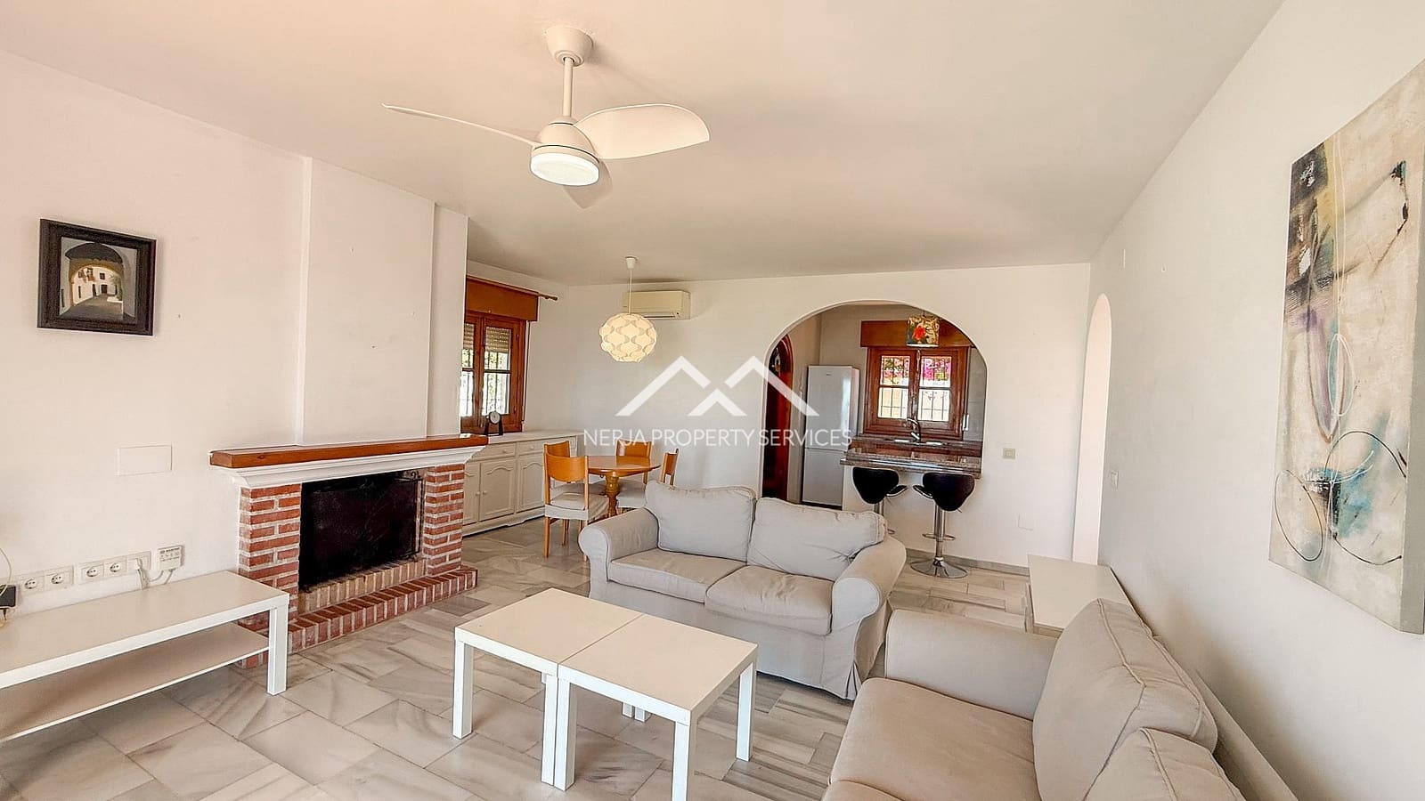 2 soveværelse Villa til salg i Nerja med swimmingpool garage - € 650.000 (Ref: 9086437)