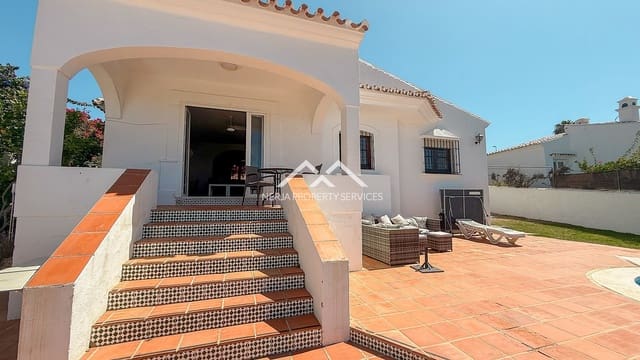 2 soveværelse Villa til salg i Centro, Nerja med swimmingpool garage - € 650.000 (Ref: 9086437)