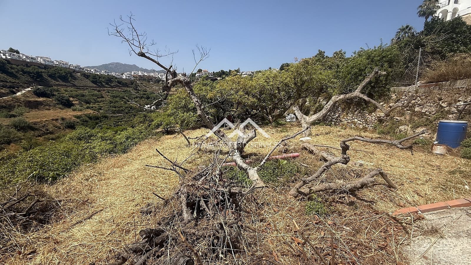 Grunde uden byggetilladelser til salg i Frigiliana - € 82.000 (Ref: 9097375)