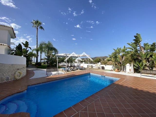2 bedroom Terraced Villa for rent in Frigiliana with pool - € 1,200 (Ref: 9133104)