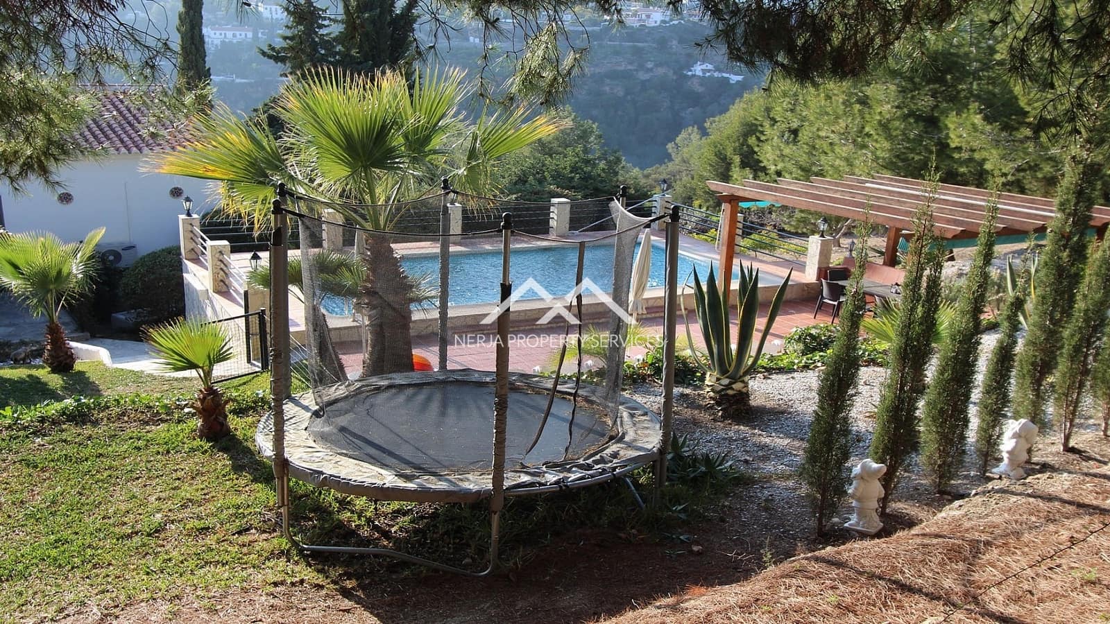 5 soveværelse Villa til salg i Frigiliana med swimmingpool - € 950.000 (Ref: 9181649)