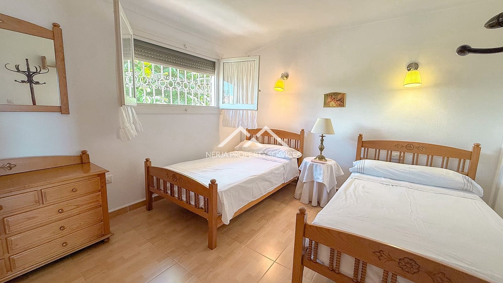 2 soveværelse Byhus til salg i Nerja - € 399.000 (Ref: 9185733)