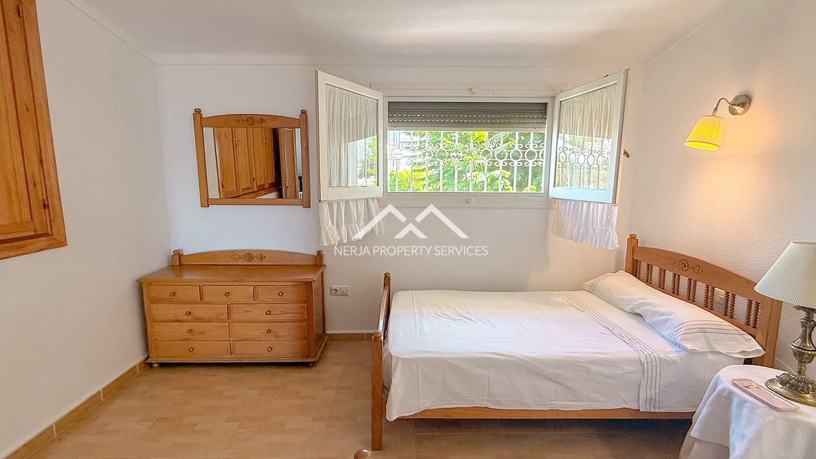 2 soveværelse Byhus til salg i Nerja - € 399.000 (Ref: 9185733)