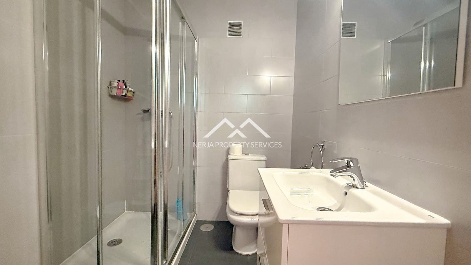 2 soveværelse Byhus til salg i Nerja - € 399.000 (Ref: 9185733)