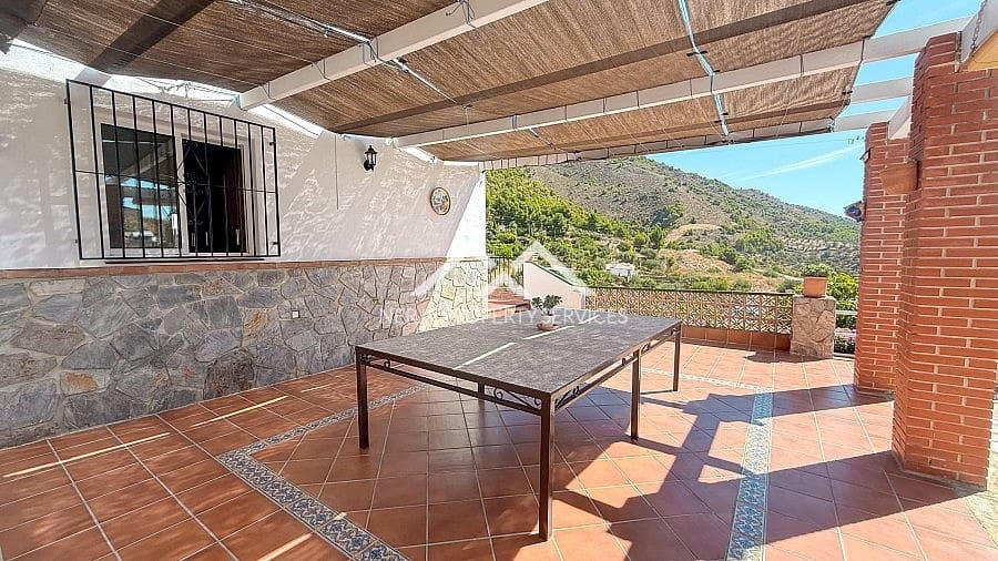 2 bedroom Villa for rent in Frigiliana with pool garage - € 1,000 (Ref: 9231554)